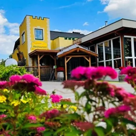 Christina דירה *